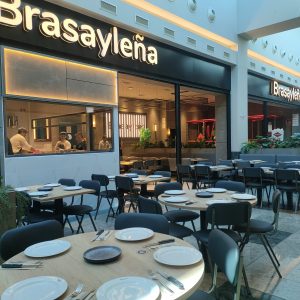 BRASAYLEÑA LLEGA A DOS MARES SHOPPING